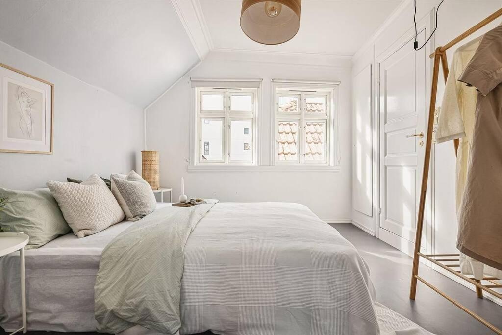 Beautiful Bergen House From 1790 Apartment Exterior photo